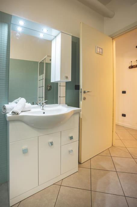 Suite Il Borgo Monza - Milano + Garage Privato 데지오 외부 사진