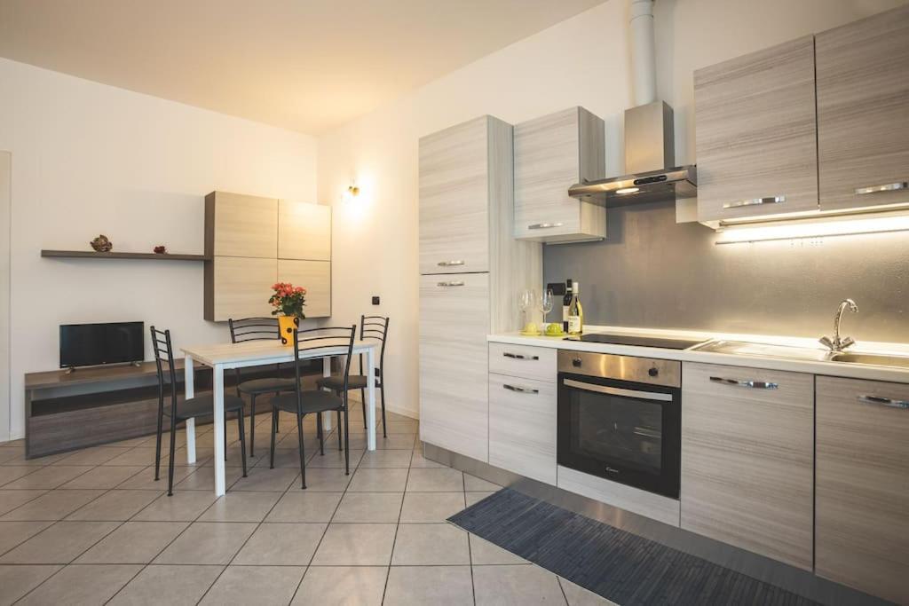 Suite Il Borgo Monza - Milano + Garage Privato 데지오 외부 사진
